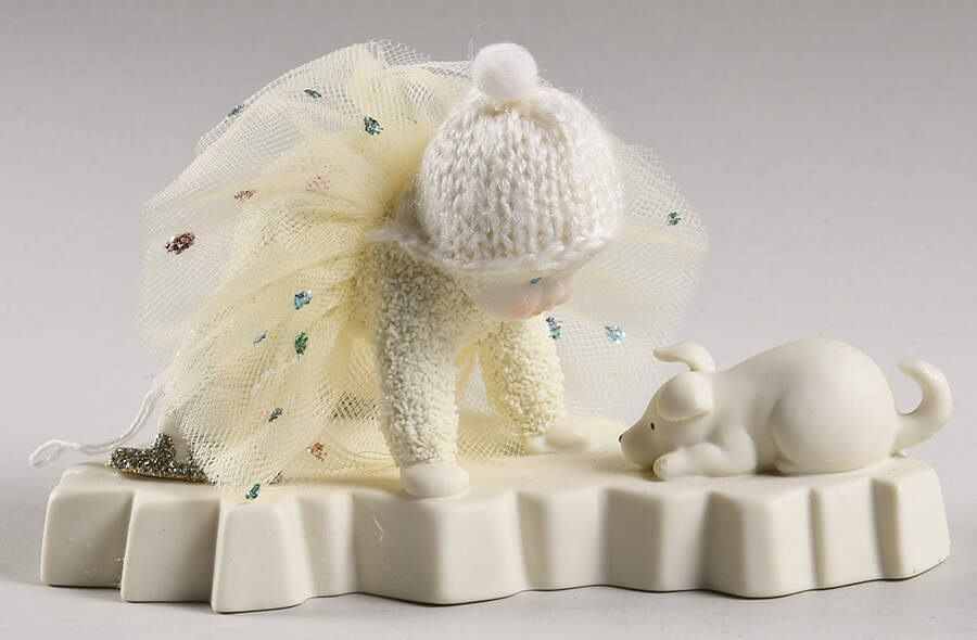 Snow Dream Difficulty On Ice - Boxed by Department 56-1