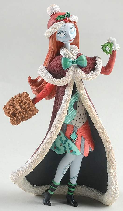 The Nightmare Before Christmas Holiday Sally-Couture De Force - Boxed by Disney Showcase Collection-1