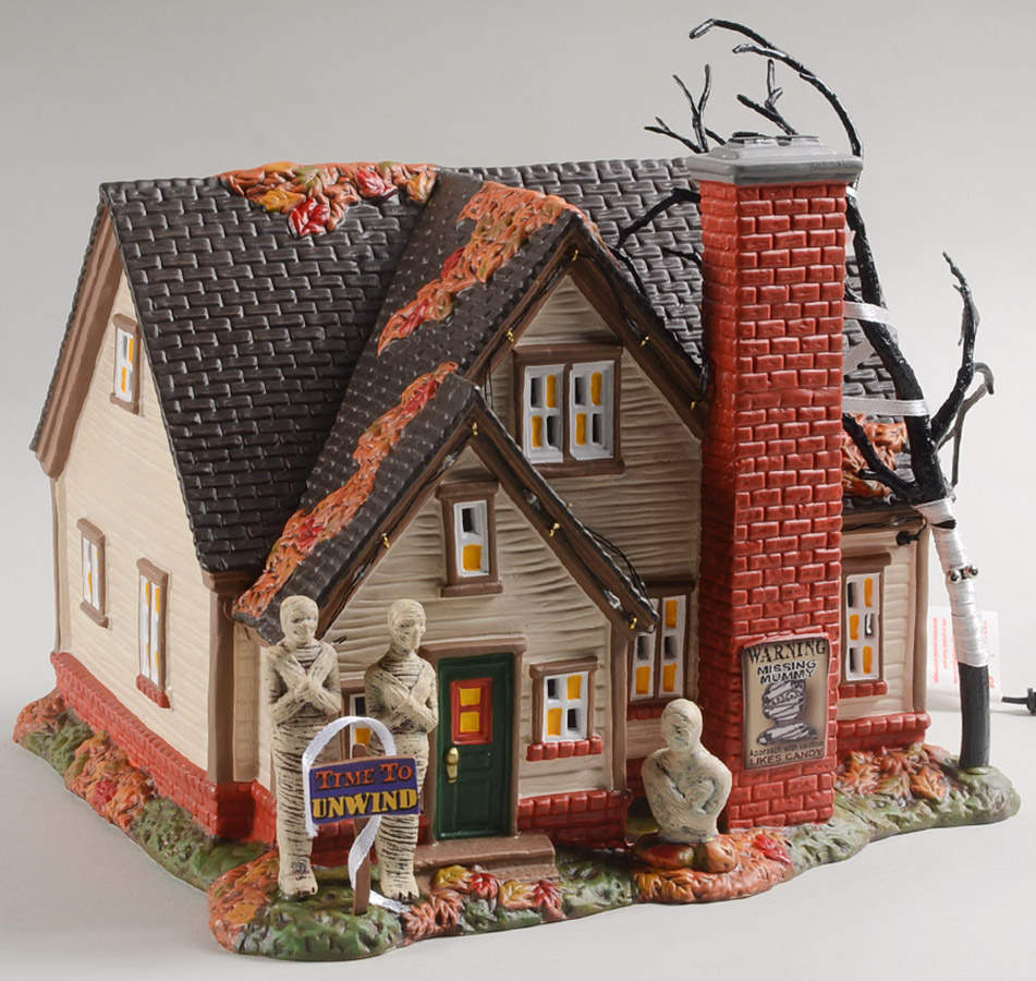 Trick Or Treat Lane - Snow Village Halloween The Mummy House - Boxed by Department 56-1