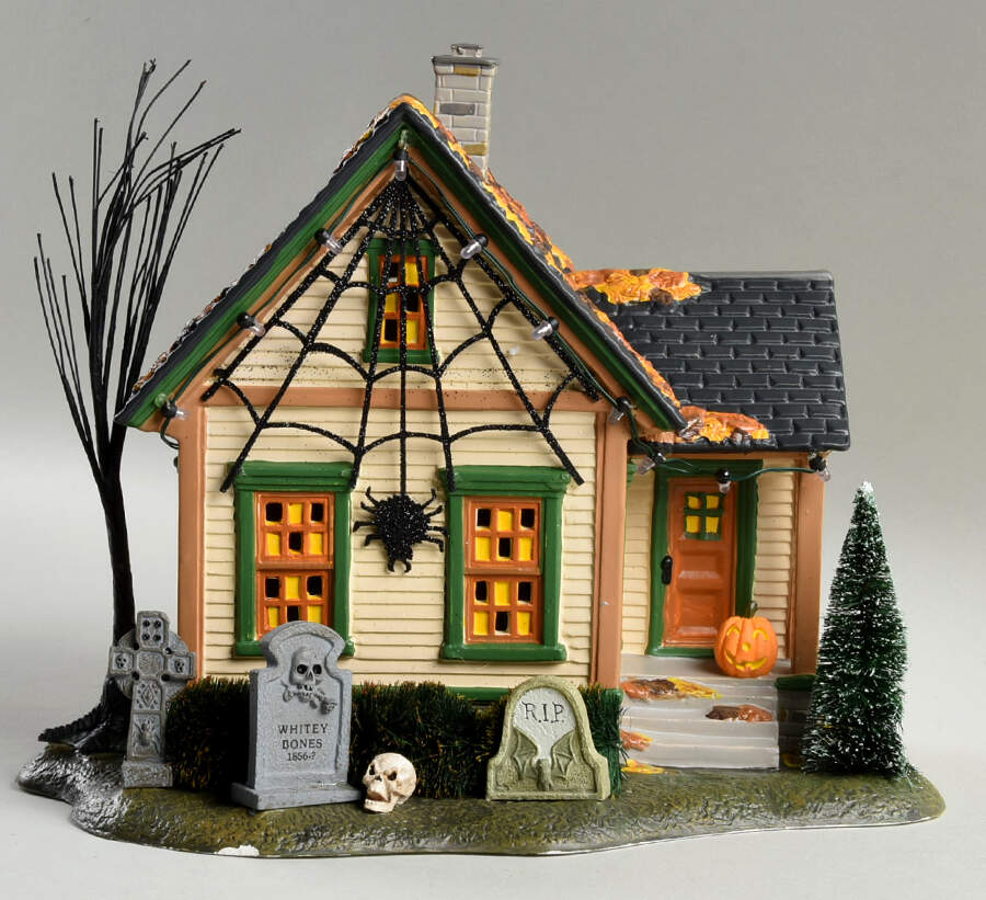 Trick Or Treat Lane - Snow Village Halloween Spider House - No Box by Department 56-1