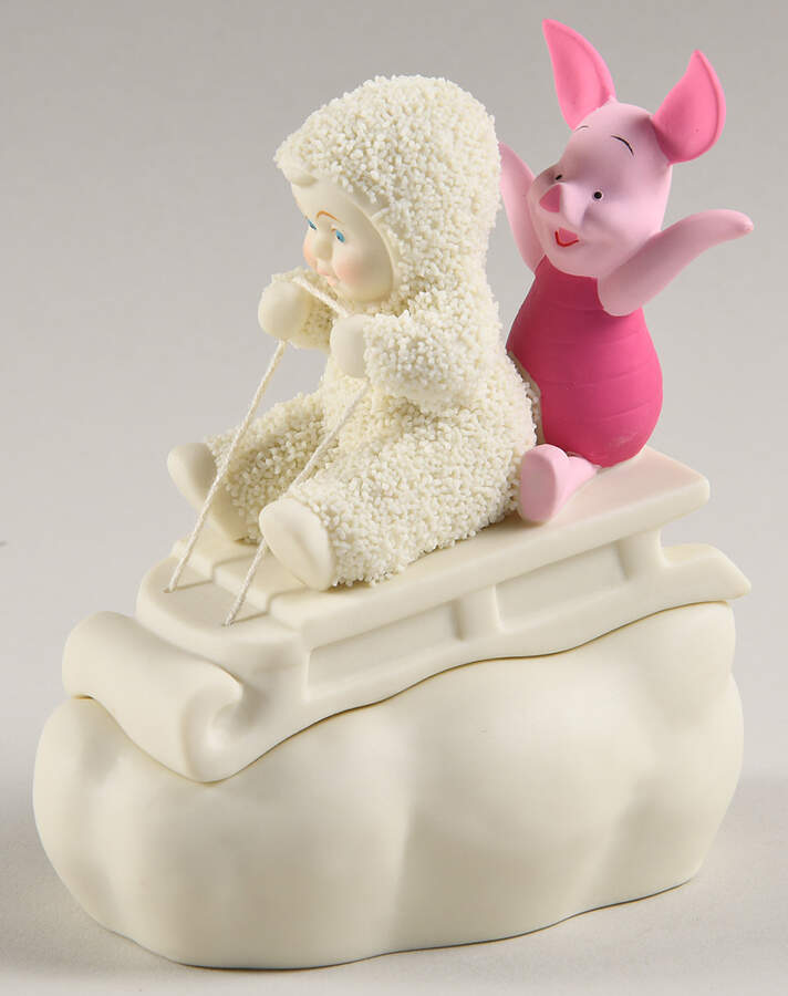 Winnie the Pooh - Guest Collection Look Pooh No Hands - Boxed by Department 56-1