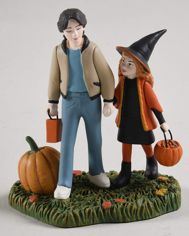 Hocus Pocus - Hot Properties Max & Dani Trick Or Treat - Boxed by Department 56-1