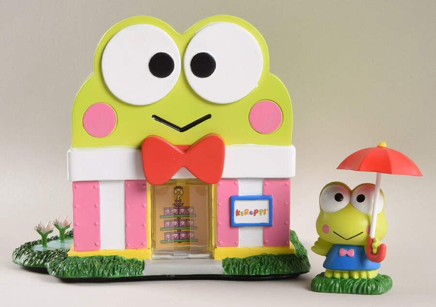 Hello Kitty Village - Sanrio Keroppi's Market - Boxed by Department 56-1
