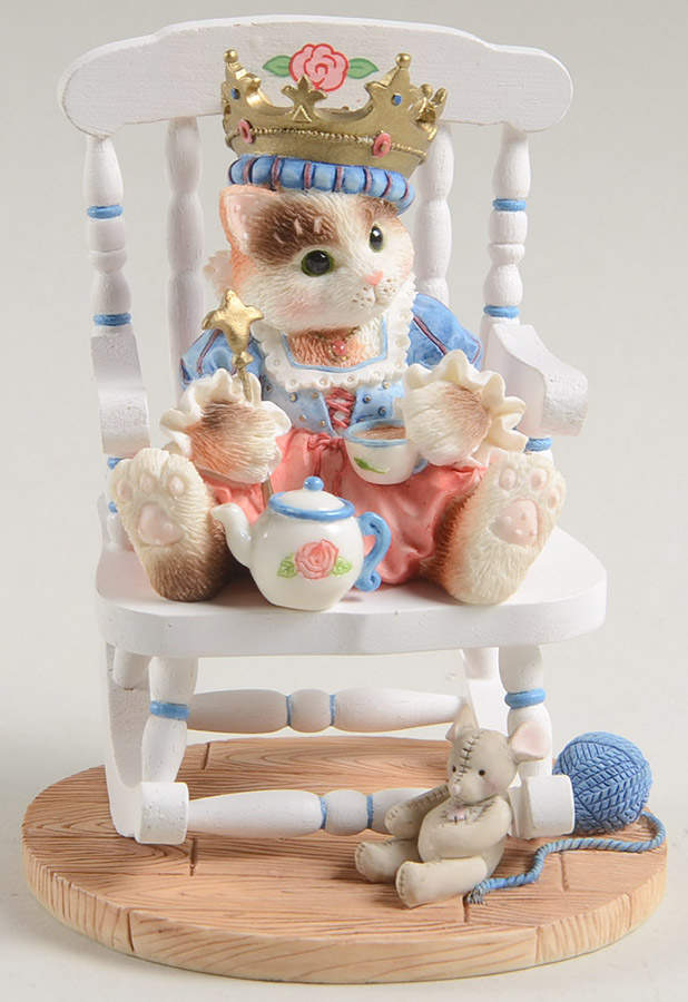 Calico Kittens Pussy Cat And The Queen - No Box by Enesco-1