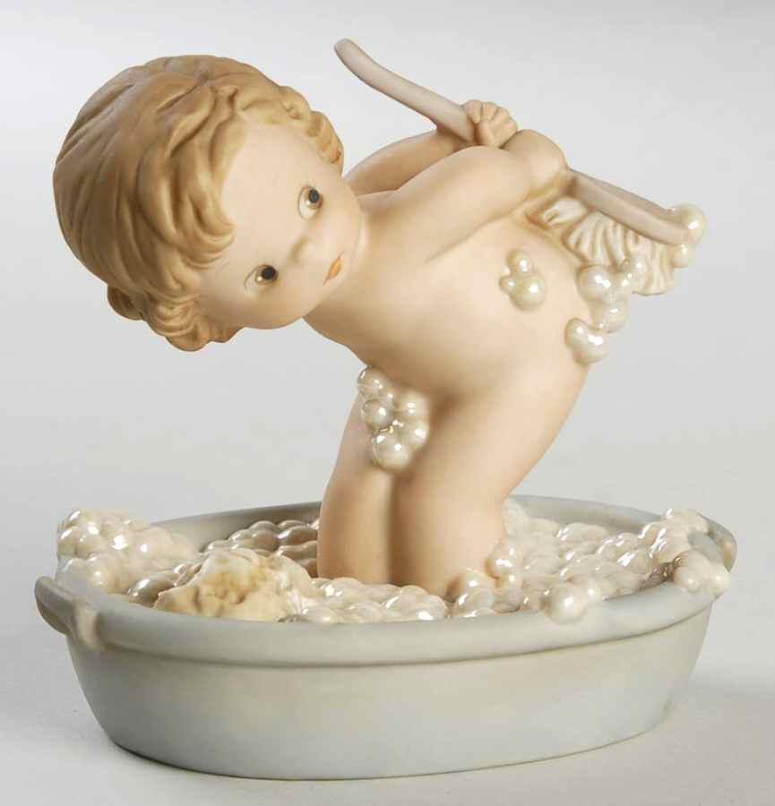 Memories of Yesterday Having A Wash And  Brush Up - Boxed by Enesco-1