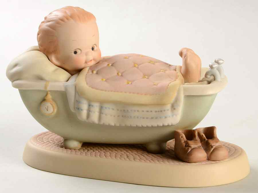 Memories of Yesterday I'm As Comfy As Can Be - Boxed by Enesco-1