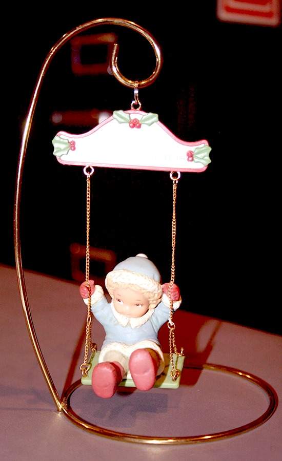 Memories of Yesterday Ornaments I'Se Swingin' - Boxed by Enesco-1