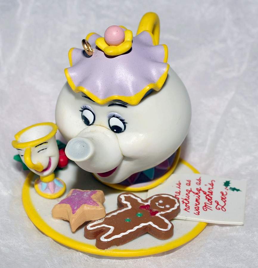 Disney A Spot Of Love - Boxed by Enesco-1