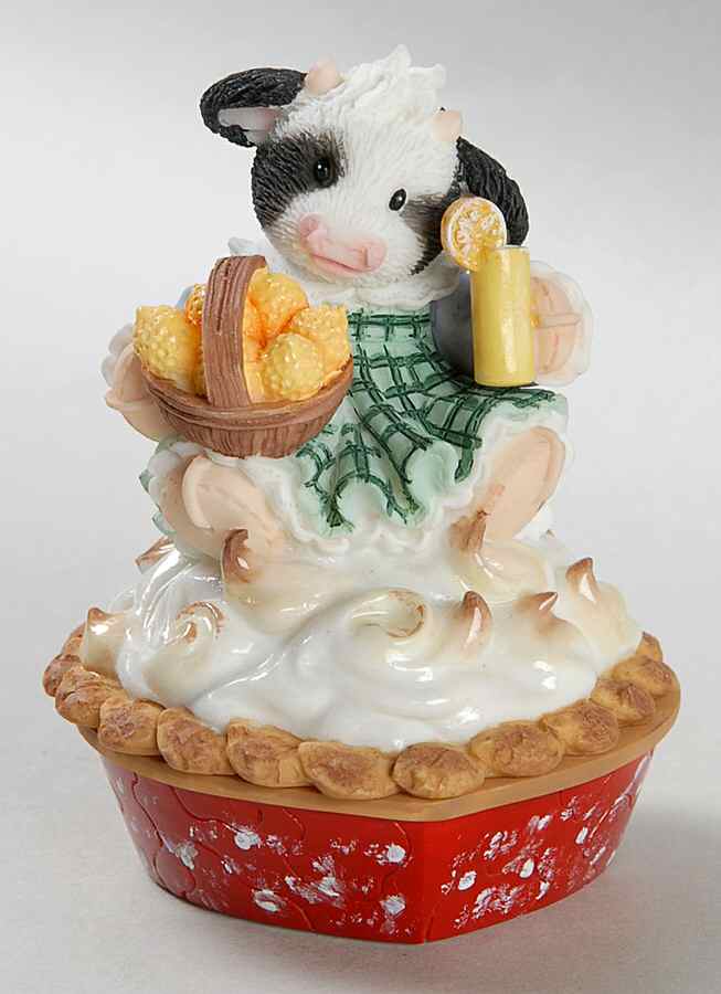 Mary's Moo Moos Valentine Pucker Up Sweetie - Boxed by Enesco-1