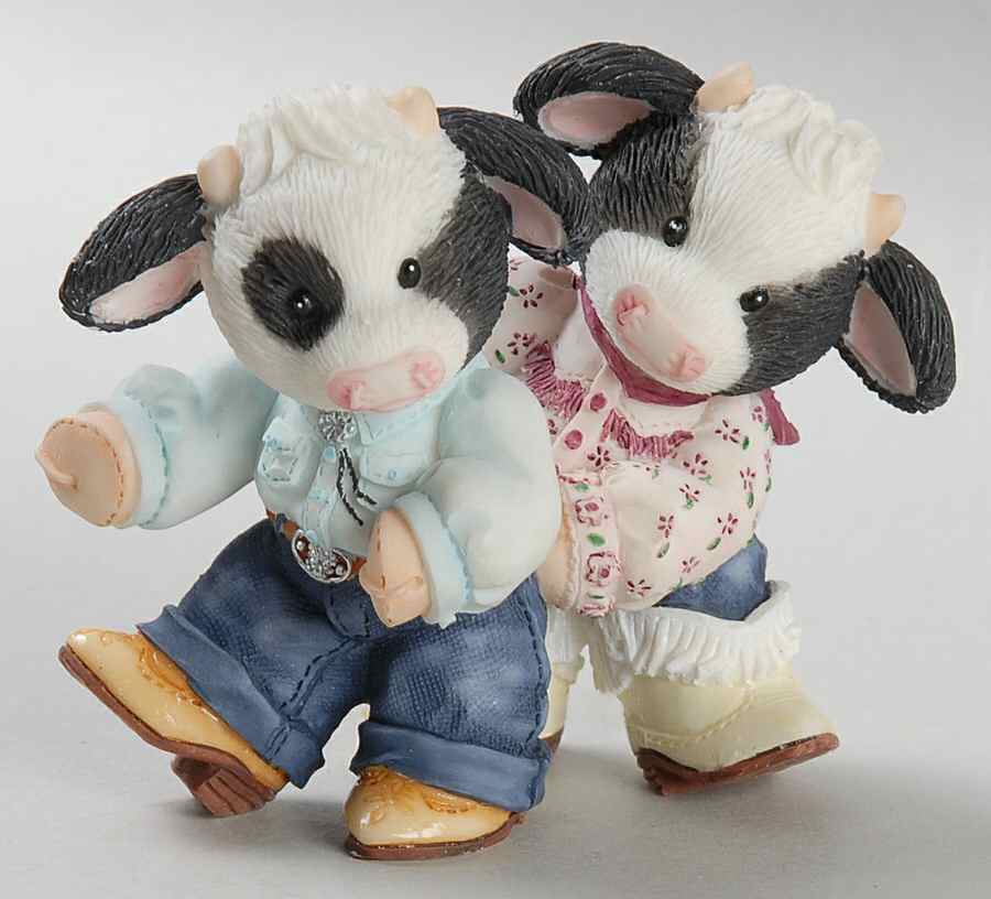 Mary's Moo Moos Valentine Moo Two Stepped Inro My Heart - Boxed by Enesco-1