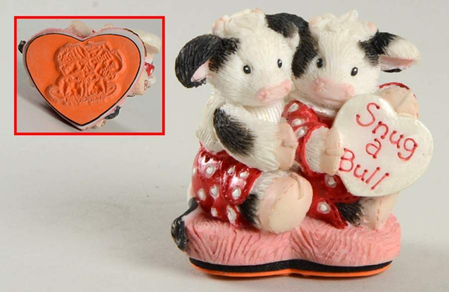 Mary's Moo Moos Valentine Snug-A-Bull Stamp-Stamp Only - Boxed by Enesco-1