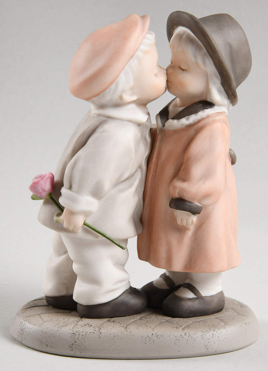 Pretty As A Picture  Love Sealed With A Kiss - Boxed by Enesco-1