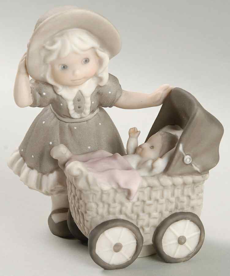 Pretty As A Picture  A Little Bit Of Heaven - Boxed by Enesco-1