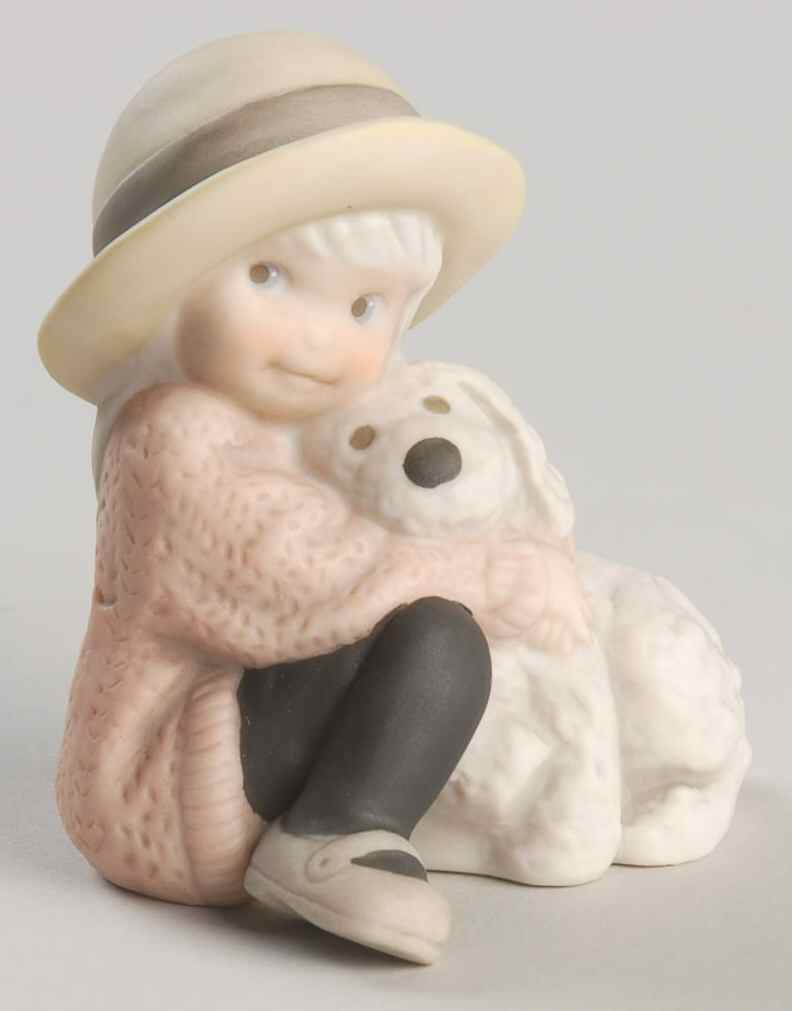 Pretty As A Picture  A Cuddly Holiday Hug - No Box by Enesco-1