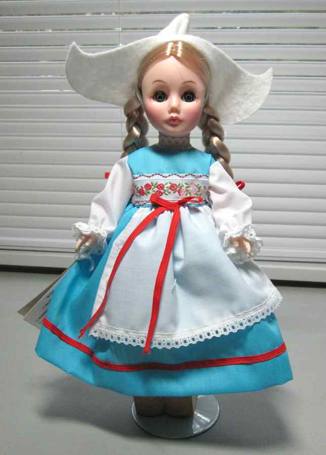 International Dolls Holland - Boxed by Effanbee-1