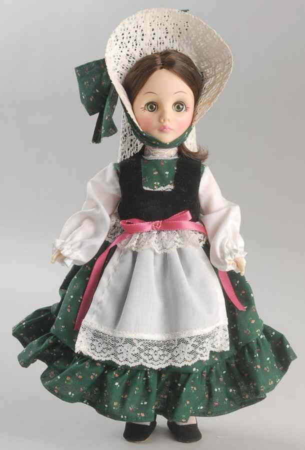 International Dolls Canada-White Apron - Boxed by Effanbee-1