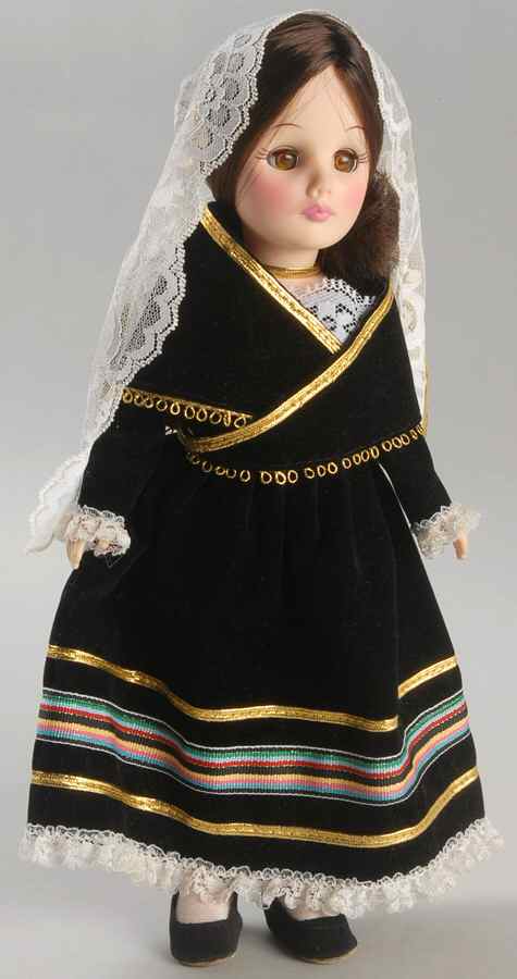 International Dolls Argentina - Boxed by Effanbee-1