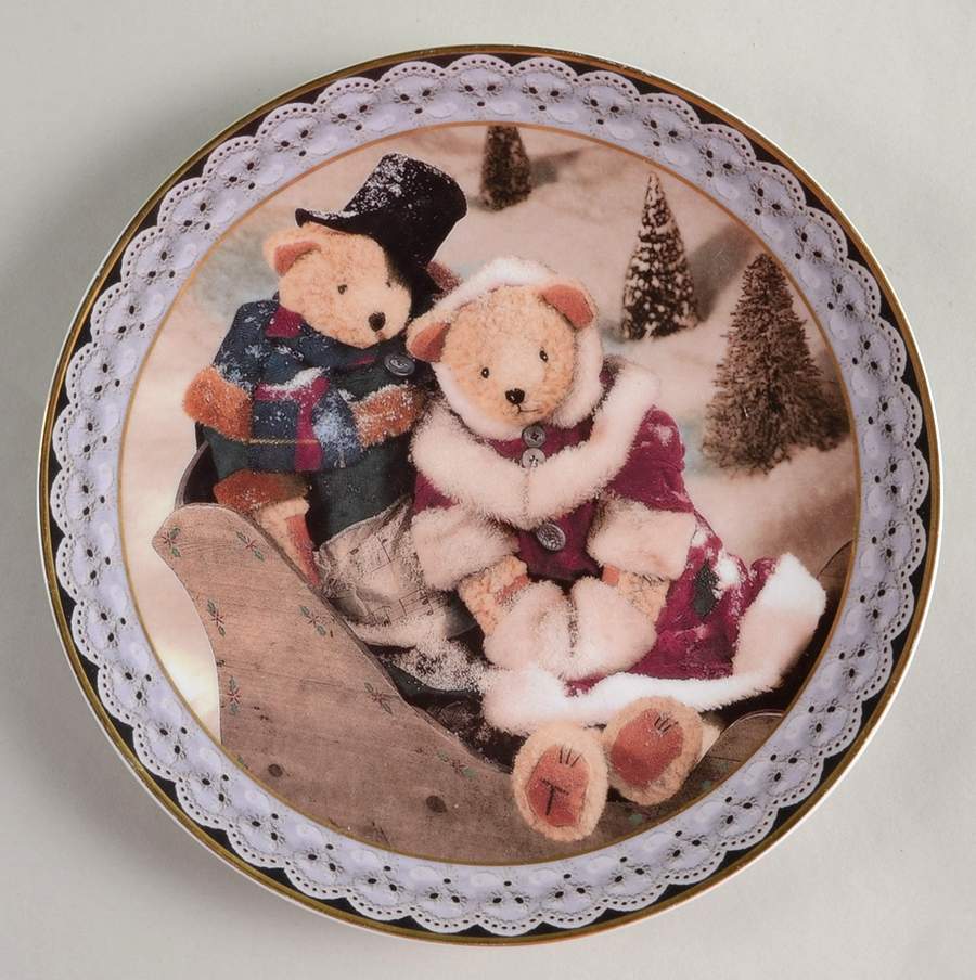 Teddy Tompkins Together In A Winter Wonderlan - No Box by Enesco-1