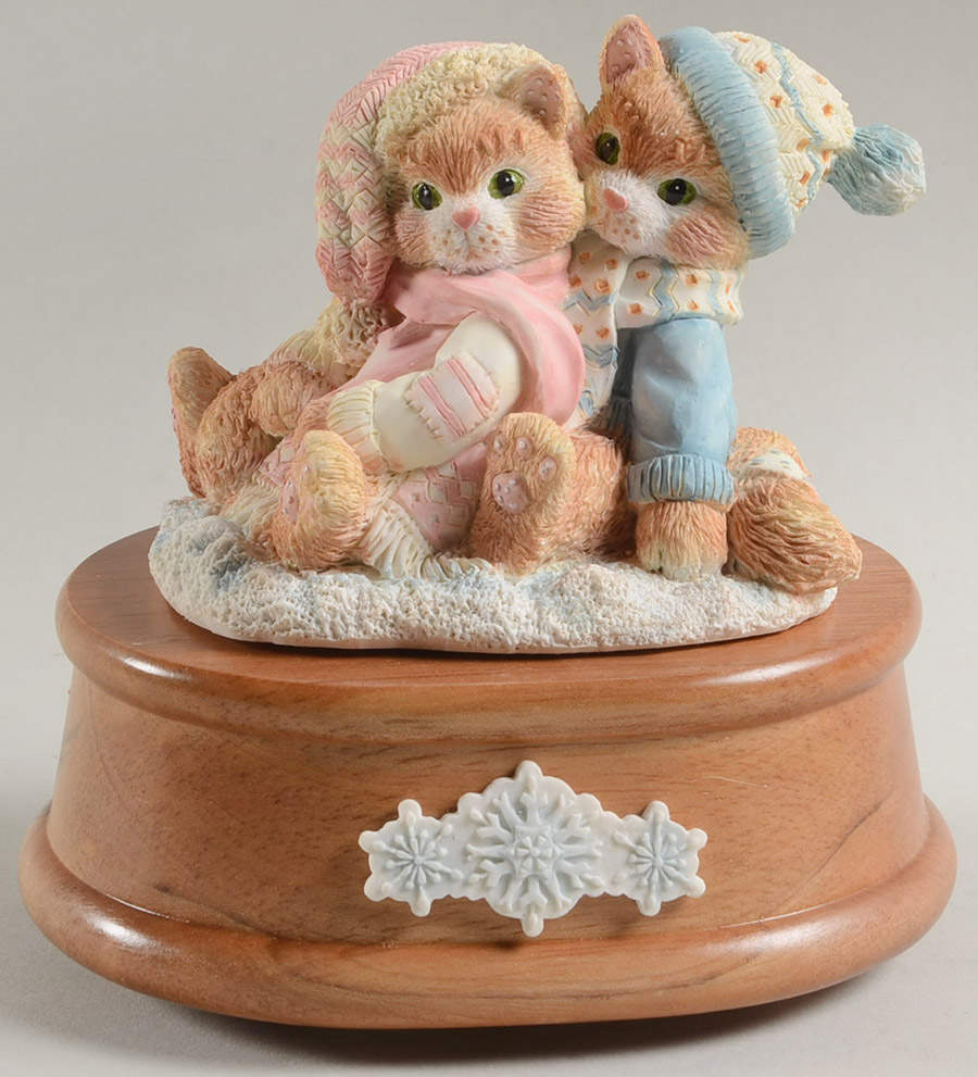 Calico Kittens Christmas Musicals Boy & Girl Kittens In Snow - No Box by Enesco-1