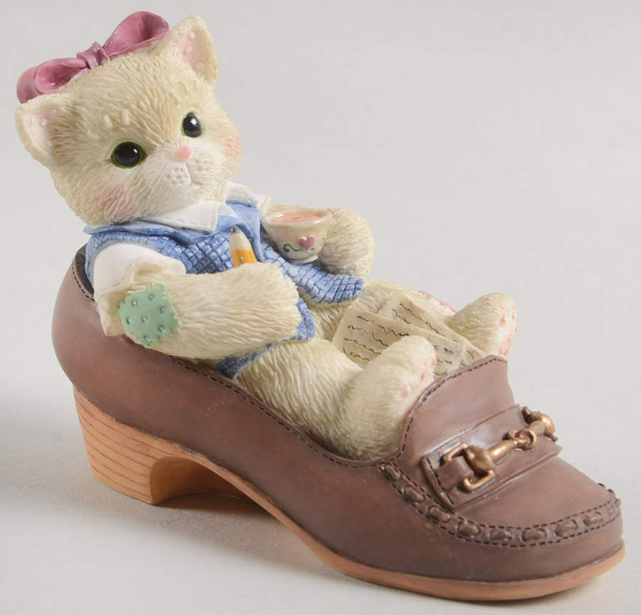 Puss in Boots It's A Challenge To Follow Your Footstep - Boxed by Enesco-1
