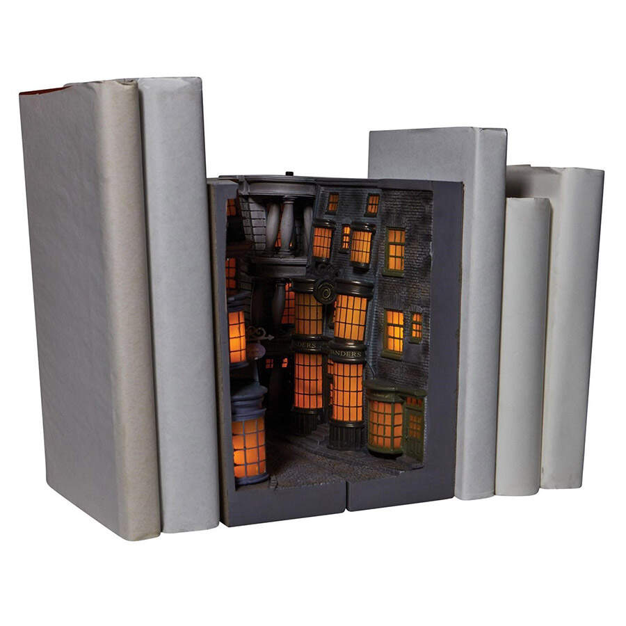 Harry Potter Diagon Alley - Boxed by Enesco-2