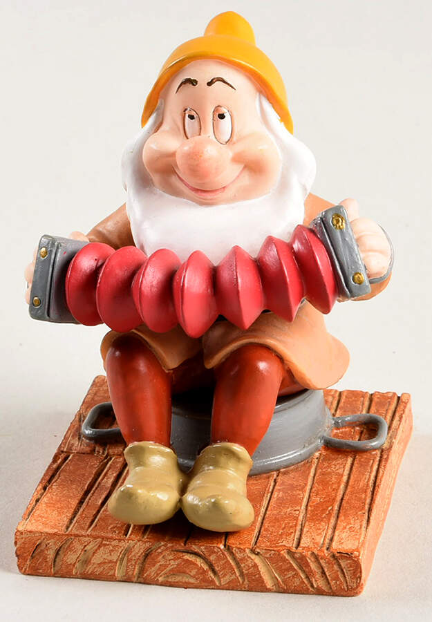 Snow White and the Seven Dwarfs Sneezy - Boxed by Enesco-1