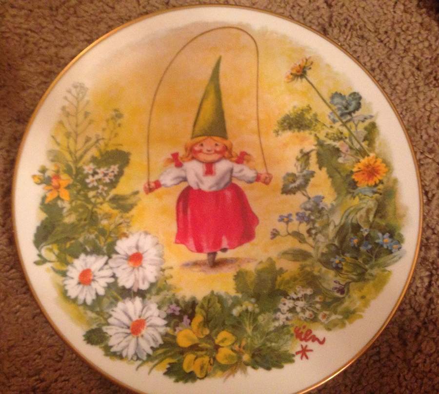 Gnome Four Seasons Fun And Games - Boxed by Fairmont Collectible-1