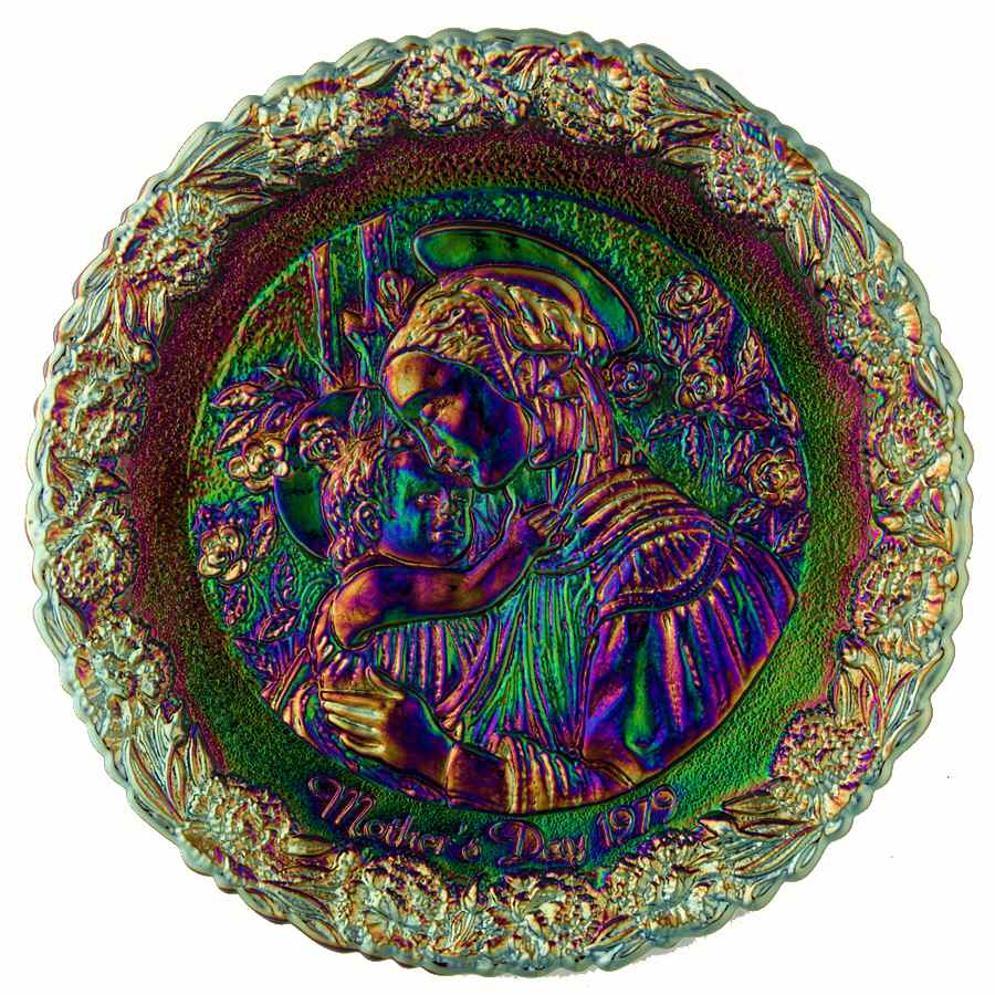 Mother'S Day Plate-Carnival Glass Madonna Of The Rose Hedge - Boxed by Fenton-1