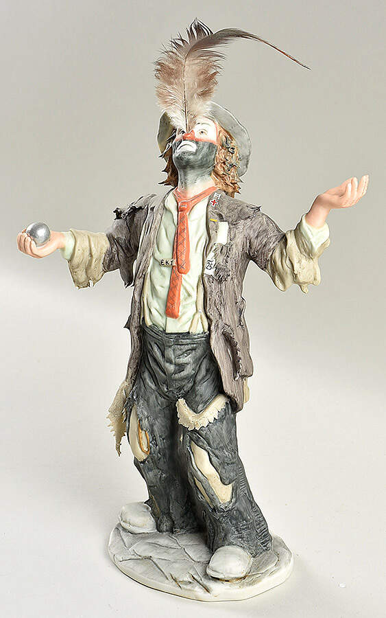 Emmett Kelly Jr-Figurine Balancing Act - No Box by Flambro-1