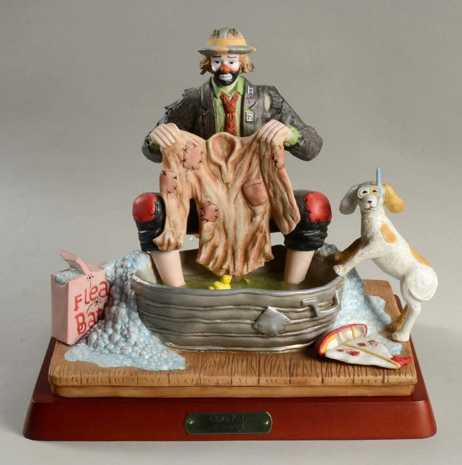 Emmett Kelly Jr-Figurine Washday - Boxed by Flambro-1