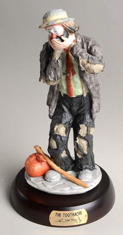 Emmett Kelly Jr-Figurine Toothache - No Box by Flambro-1
