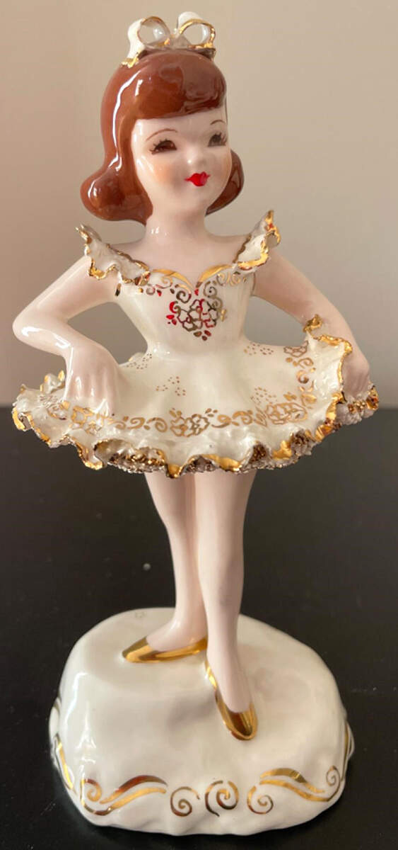 Florence Ceramics Figurine Marcella - No Box by Florence Ceramics-1