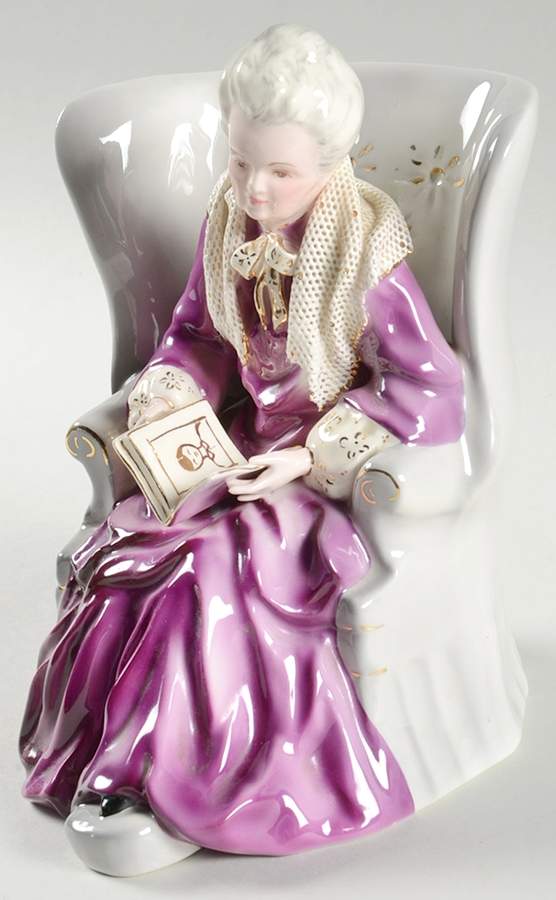 Florence Ceramics Figurine Memories - No Box by Florence Ceramics-1