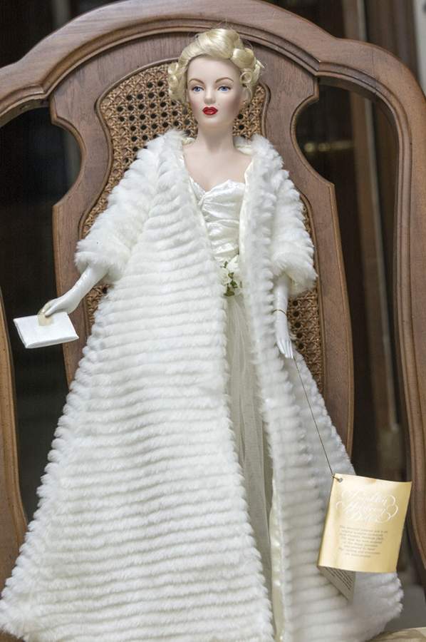 Marilyn Monroe-Doll All About Eve - No Box by Franklin Mint-1