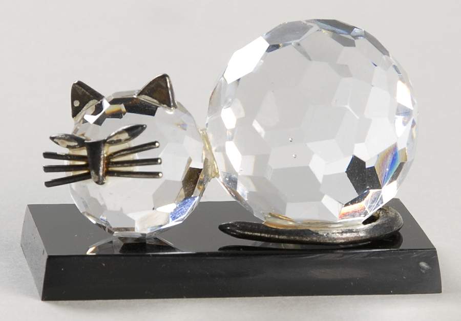 Curio Cabinet Cat Cut Crystal - No Box by Franklin Mint-1