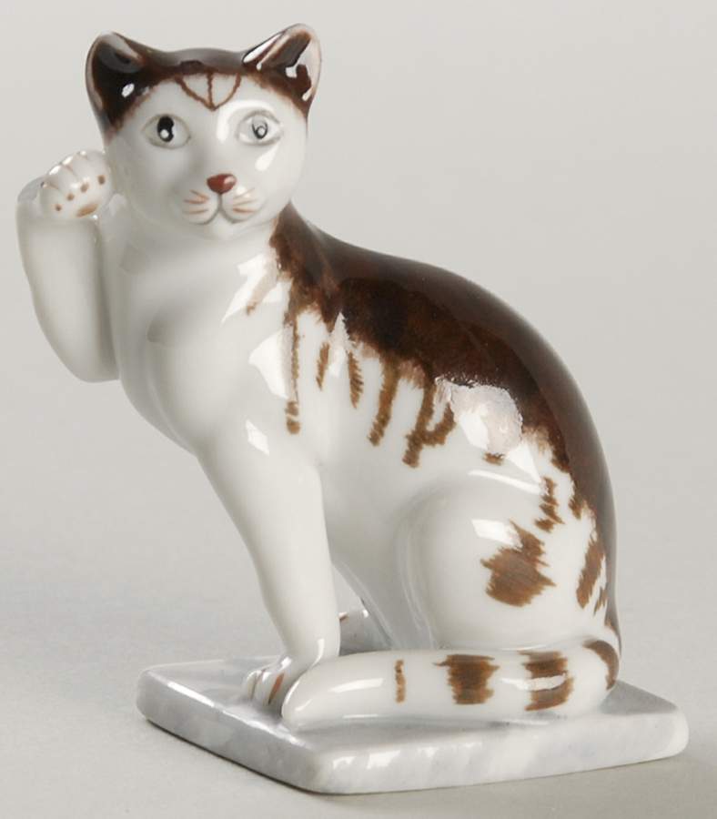 Curio Cabinet Cat 18th Century German Style - No Box by Franklin Mint-1