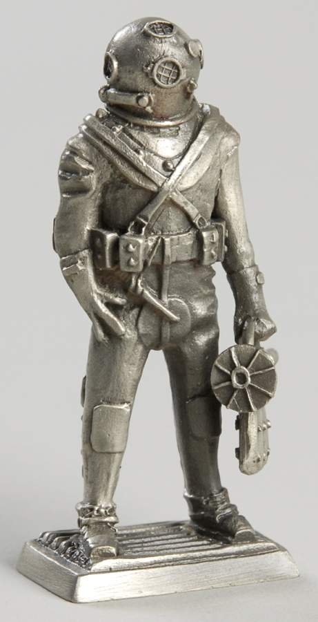 American Military Sculpture Collection Us Navy Hard Hat Diver-1944 - No Box by Franklin Mint-1