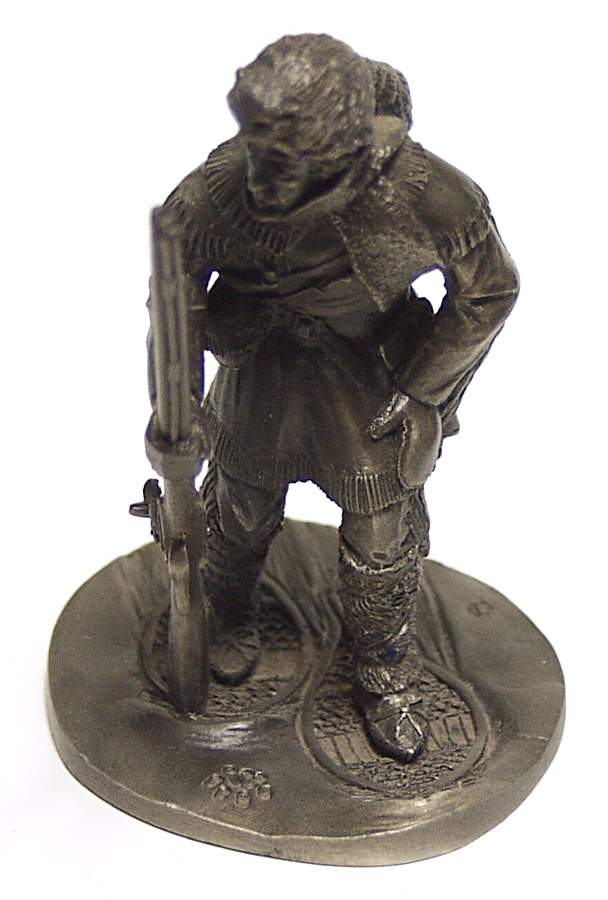 People of Colonial America-Figurine Trapper - Boxed by Franklin Mint-1