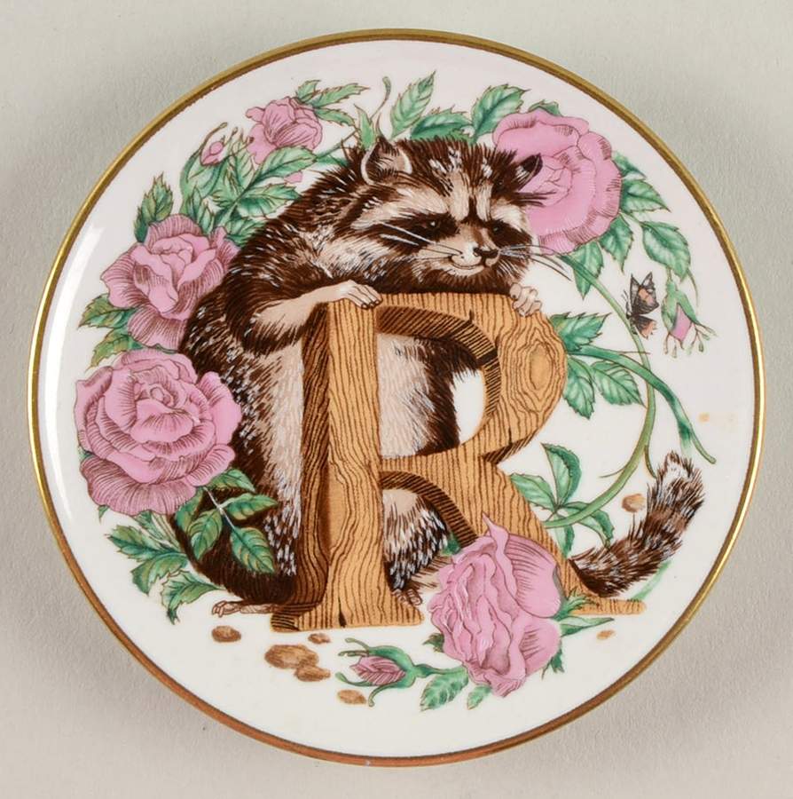 Animal Alphabet Miniature Plates R Is For Raccoon - No Box by Franklin Mint-1