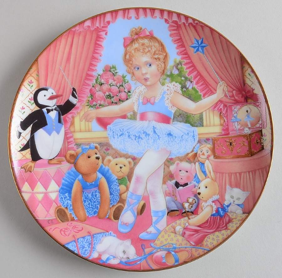 Carol Lawson Plates Dance Recital - No Box by Franklin Mint-1
