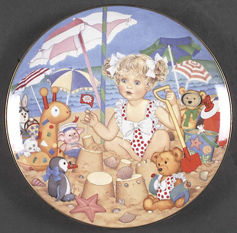 Carol Lawson Plates Sand Castles - No Box by Franklin Mint-1