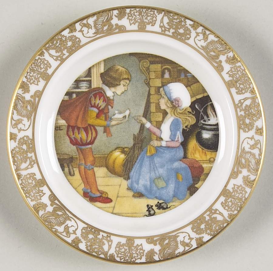 Best Loved Fairy Tales-Miniature Cinderella - No Box by Franklin Mint-1