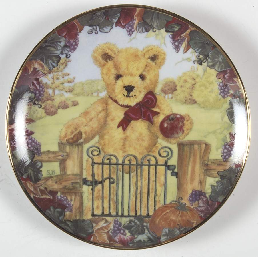 Holiday Bears Teddy's First Harvest - No Box by Franklin Mint-1