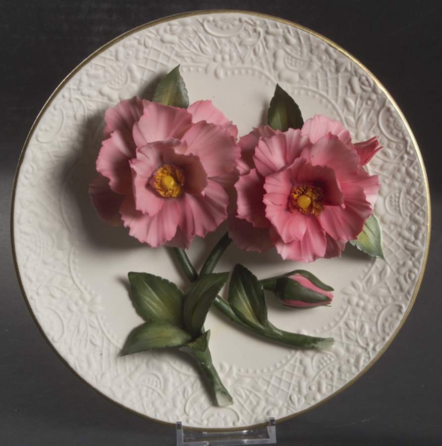 The Roses of Capodimonte Pink Roses - Boxed by Franklin Mint-1