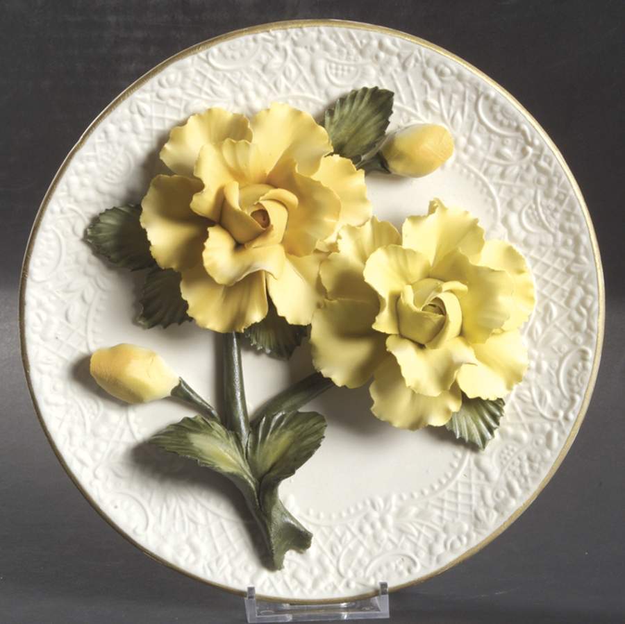 The Roses of Capodimonte Yellow Roses - No Box by Franklin Mint-1
