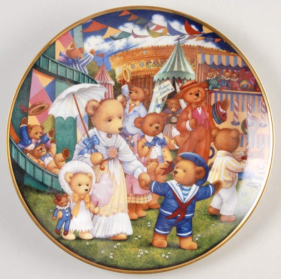 World of Teddy Bears Teddy Bear Fair - No Box by Franklin Mint-1