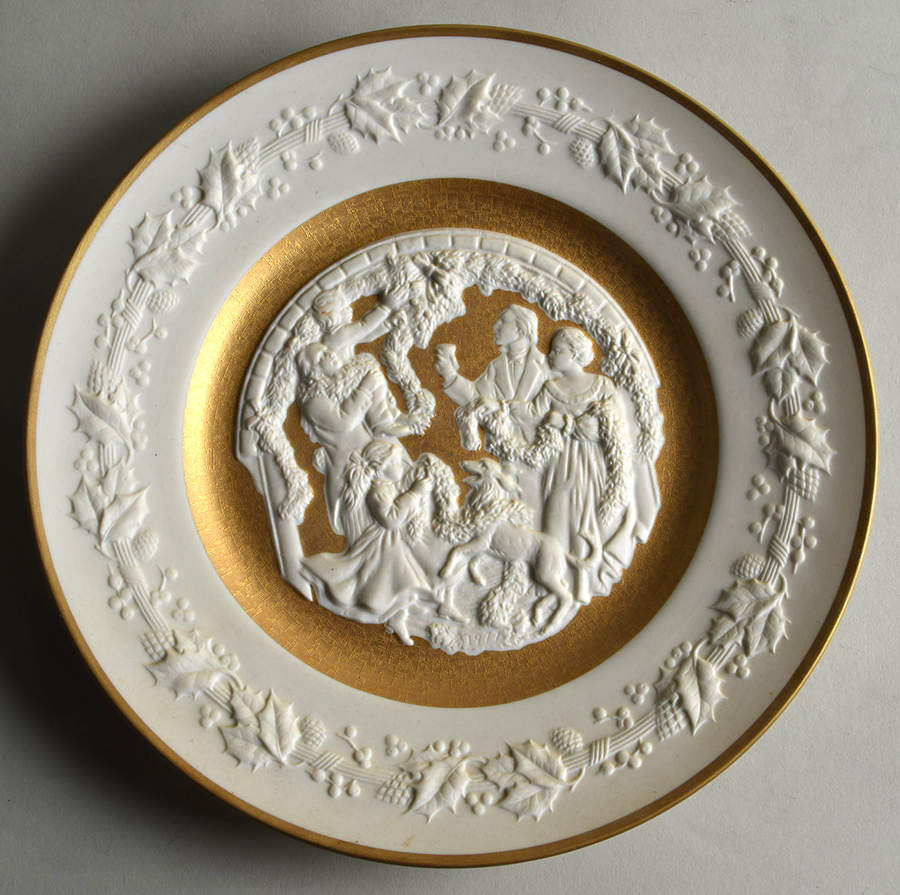Christmas Plate-Bisque Deck The Halls - No Box by Franklin Mint-1
