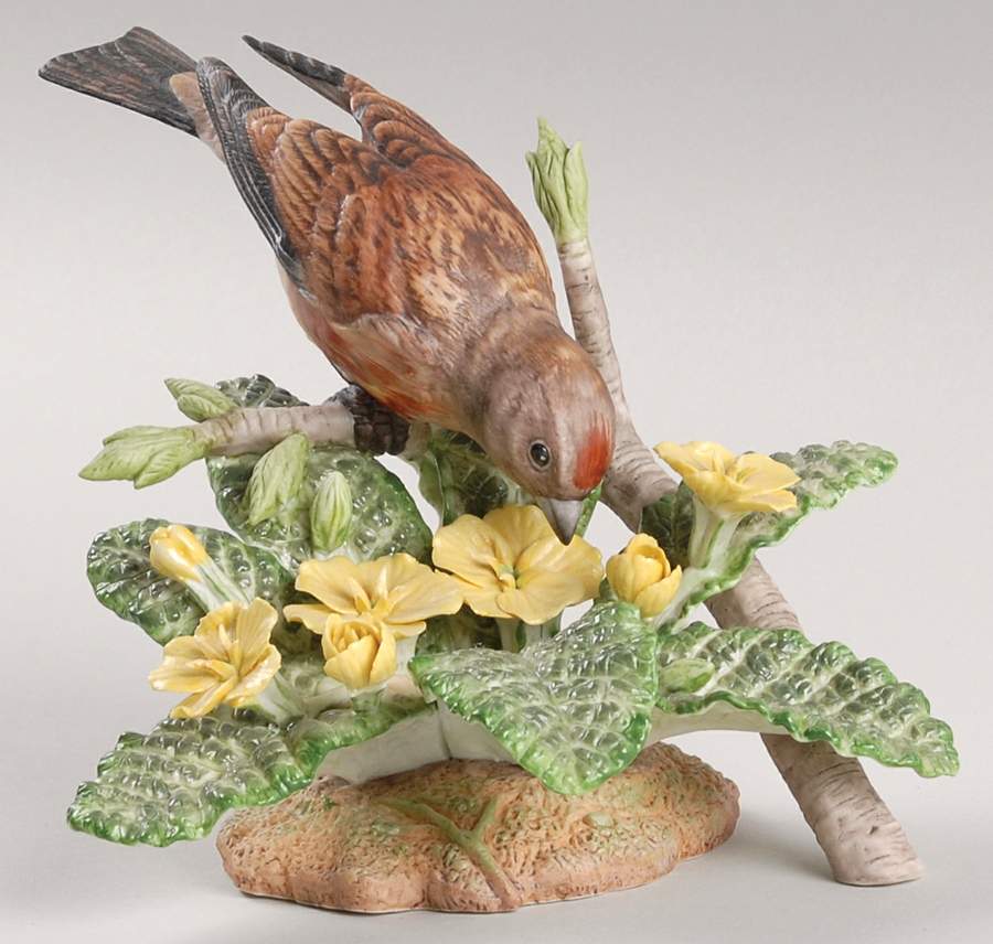 Royal Society for the Protection of Birds Linnet - No Box by Franklin Mint-1