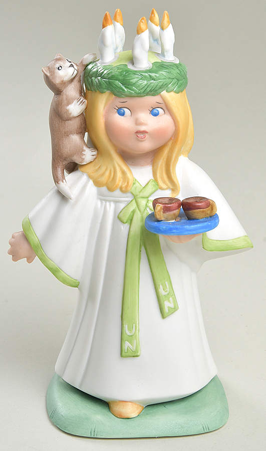United Nations Children Lucia From Sweden - No Box by Franklin Mint-1