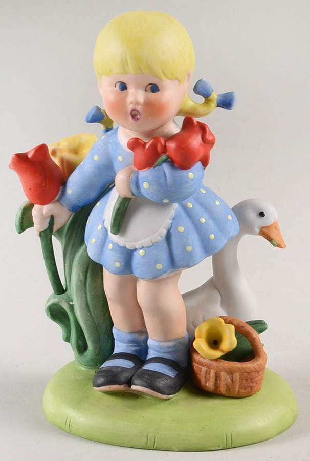 United Nations Children Katrina From Holland - No Box by Franklin Mint-1